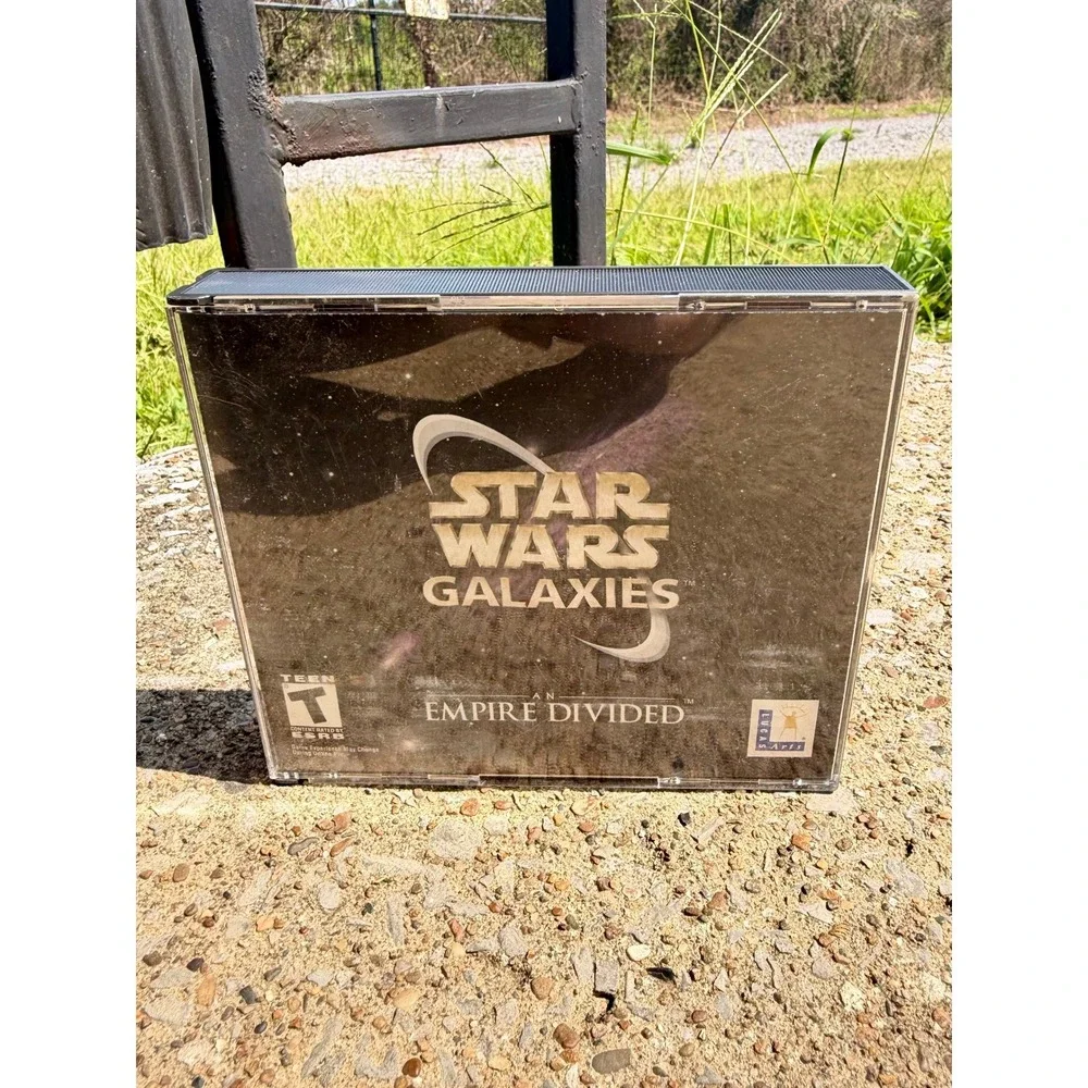 Star Wars Galaxies An Empire Divided PC Game LucasArts 3-Disc Jewel Case-W/ key